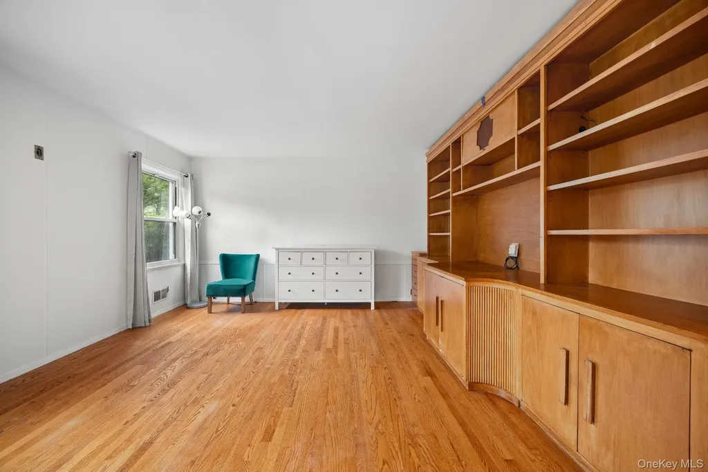 98 Brookby Road Scarsdale NY 10583