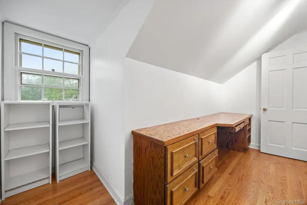 98 Brookby Road Scarsdale NY 10583