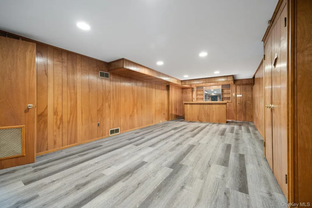 98 Brookby Road Scarsdale NY 10583