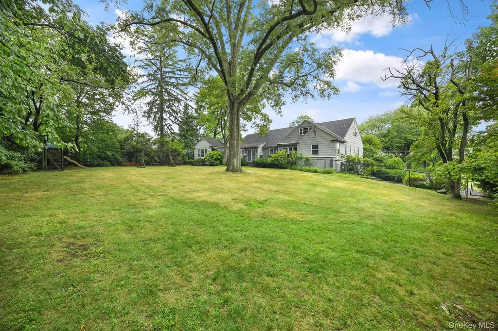 98 Brookby Road Scarsdale NY 10583
