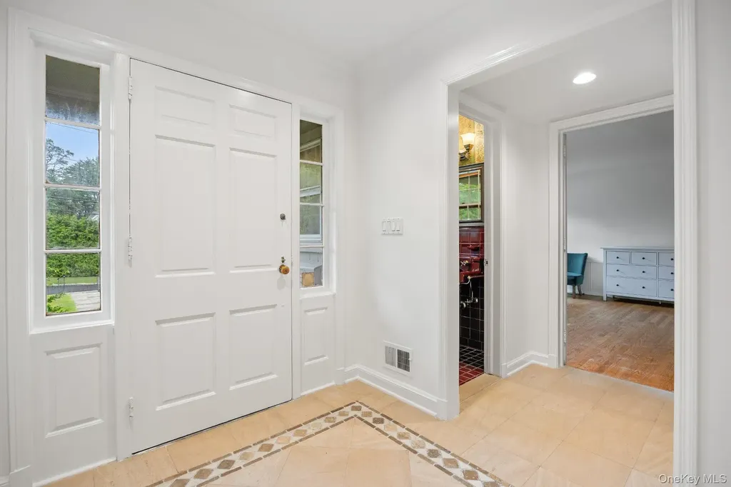98 Brookby Road Scarsdale NY 10583