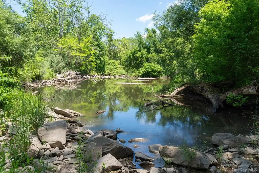 20 Craig Lane Dover Plains NY 12522