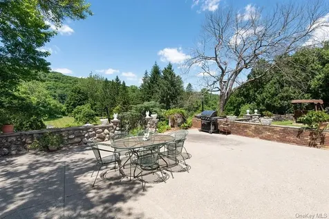 20 Craig Lane Dover Plains NY 12522