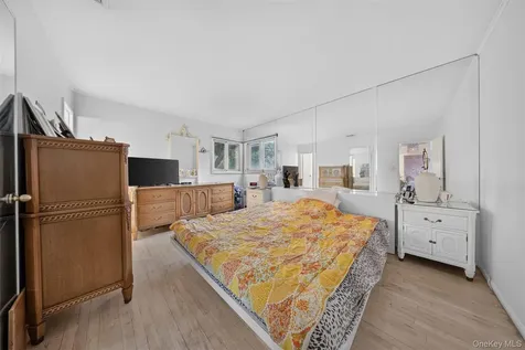 106 Westbury Avenue Plainview NY 11803