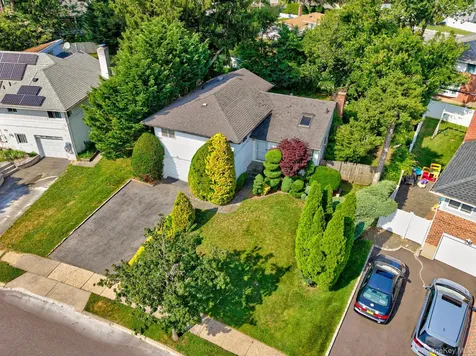 106 Westbury Avenue Plainview NY 11803