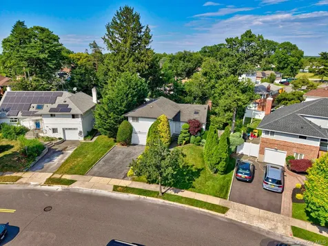 106 Westbury Avenue Plainview NY 11803