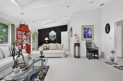 106 Westbury Avenue Plainview NY 11803