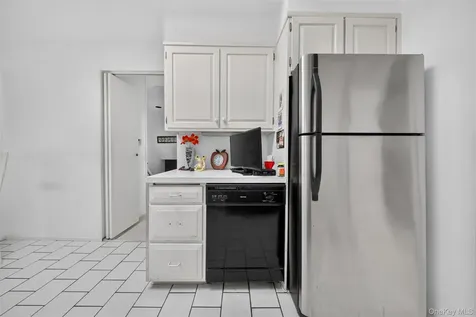 106 Westbury Avenue Plainview NY 11803