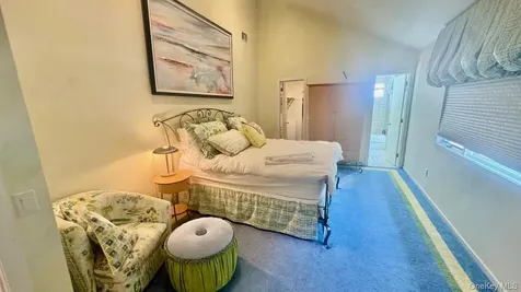 9 Plume Grass Way Westhampton NY 11977