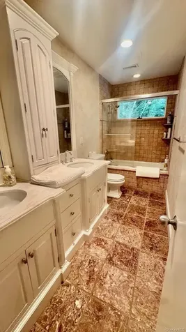 9 Plume Grass Way Westhampton NY 11977