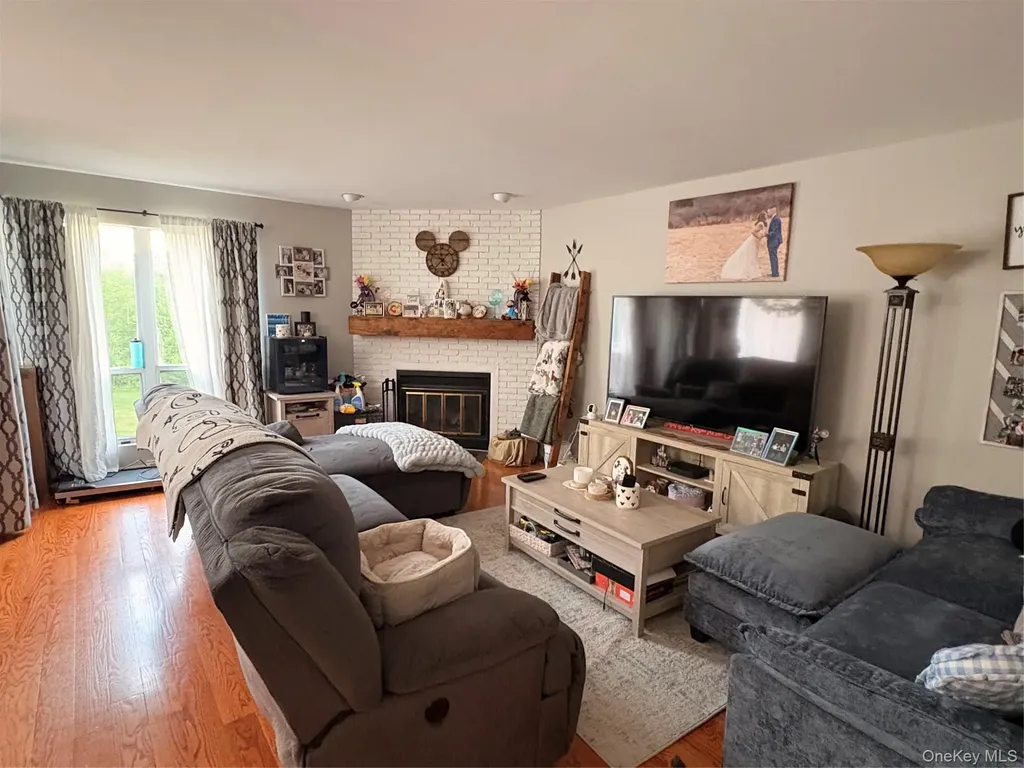 103 Woods Brooke Drive Mahopac NY 10541