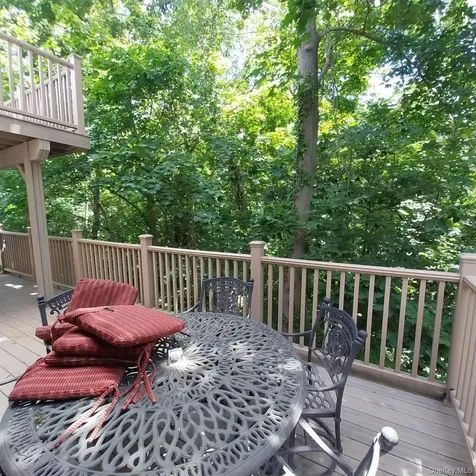 12 The Glen Lane Glen Head NY 11545
