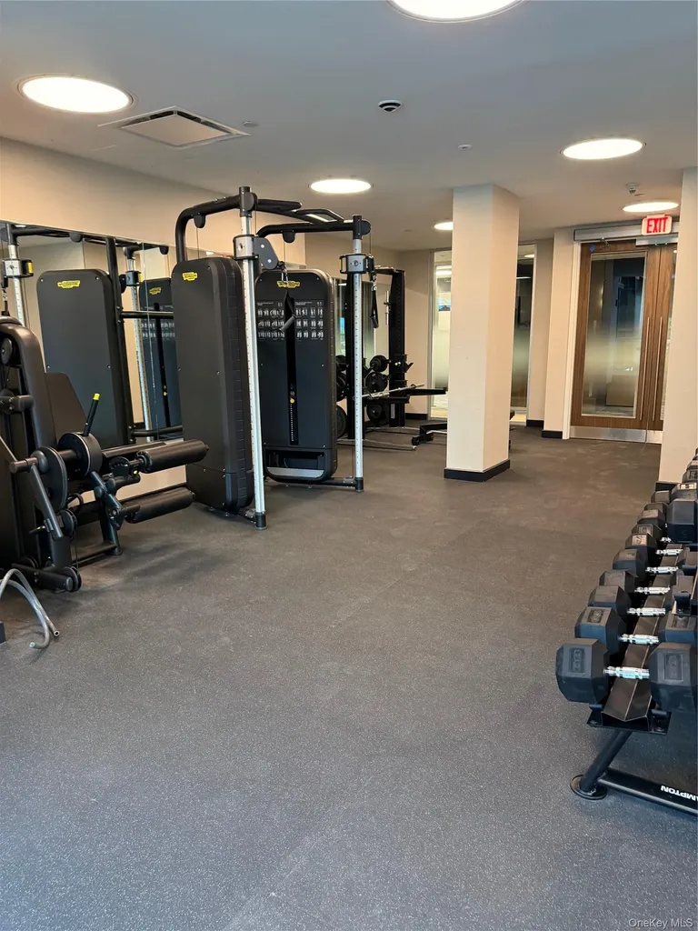 175 Huguenot Street New Rochelle NY 10801