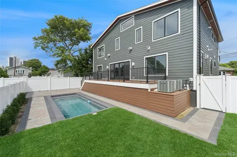 141 Flamingo Street Atlantic Beach NY 11509