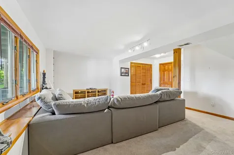422 Carrollwood Drive Tarrytown NY 10591