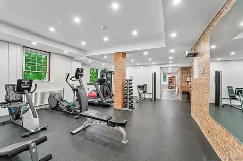 422 Carrollwood Drive Tarrytown NY 10591