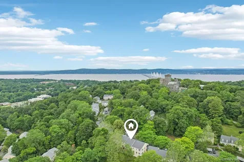 422 Carrollwood Drive Tarrytown NY 10591