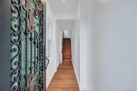 100-33 205th Street Hollis NY 11423