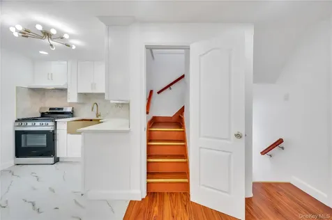 100-33 205th Street Hollis NY 11423