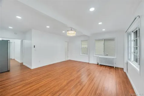 100-33 205th Street Hollis NY 11423