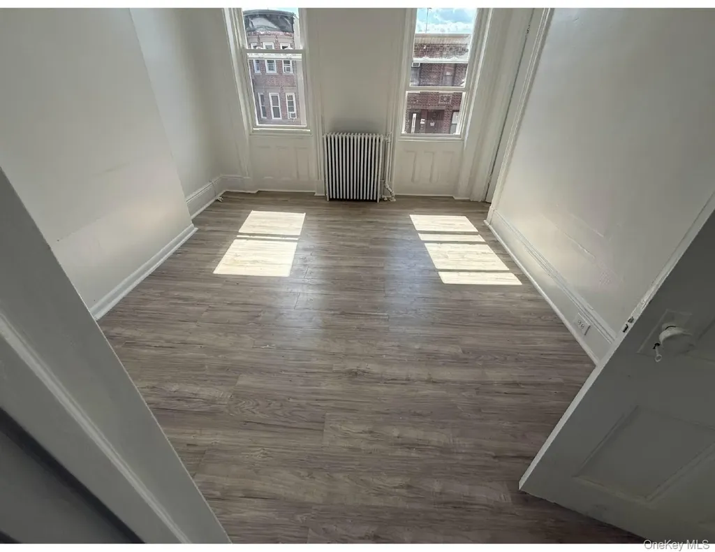 72-37 66th Street Glendale NY 11385