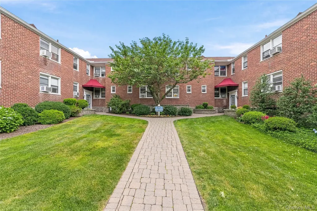 9 Bryant Crescent White Plains NY 10605