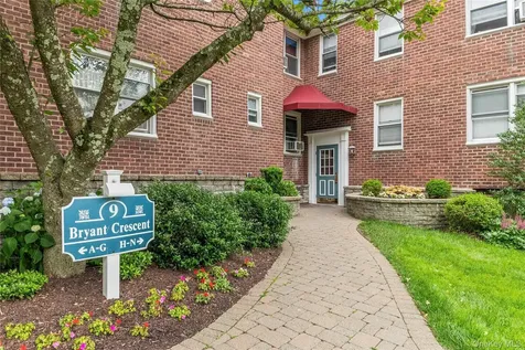 9 Bryant Crescent White Plains NY 10605
