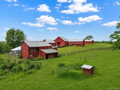 148 N Creek Road Staatsburg NY 12580