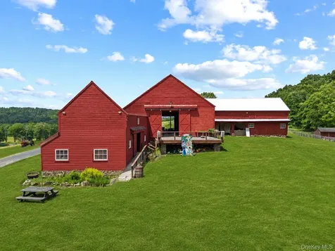 148 N Creek Road Staatsburg NY 12580