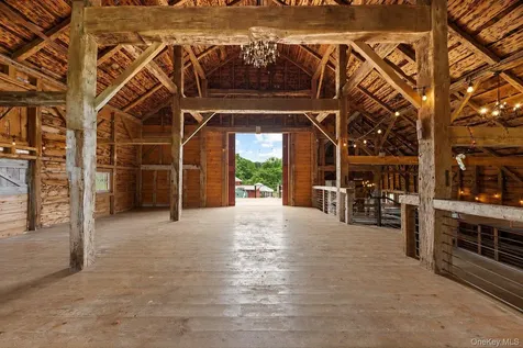148 N Creek Road Staatsburg NY 12580