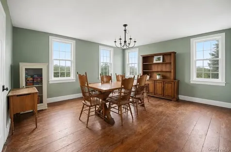 148 N Creek Road Staatsburg NY 12580