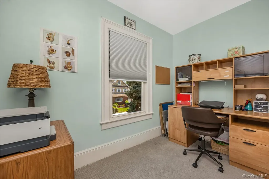 247 Allen Street Lawrence NY 11559