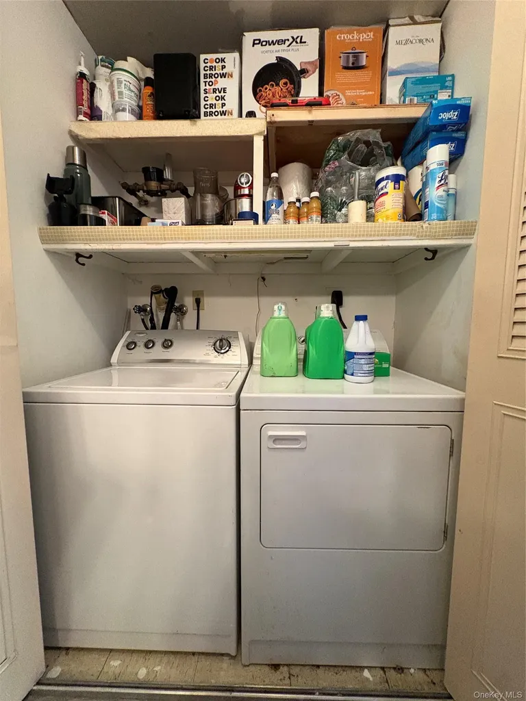 152B Laurance Lane Ridge NY 11961