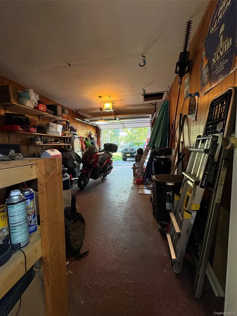 152B Laurance Lane Ridge NY 11961