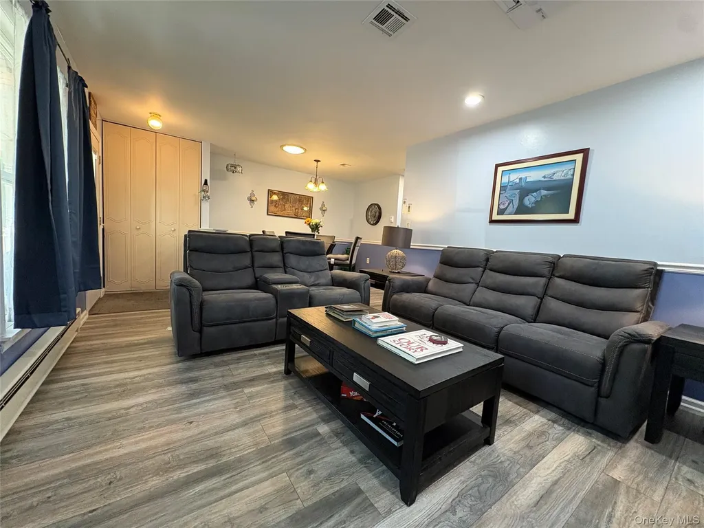 152B Laurance Lane Ridge NY 11961