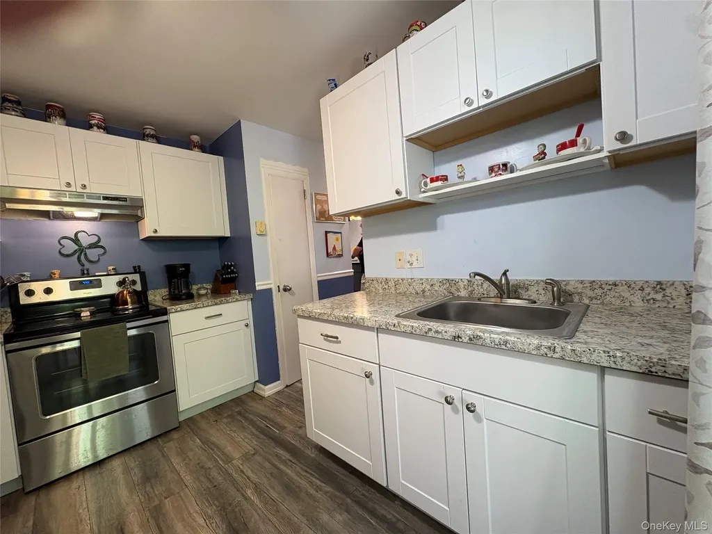 152B Laurance Lane Ridge NY 11961