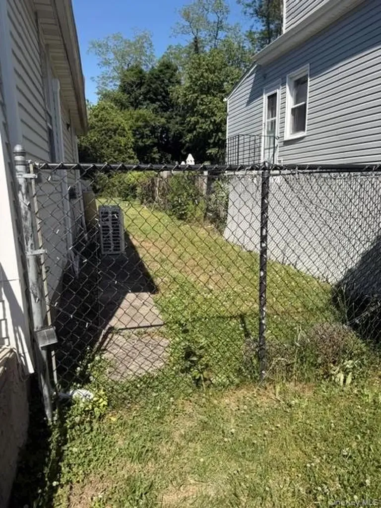 23 Landscape Drive Wheatley Heights NY 11798