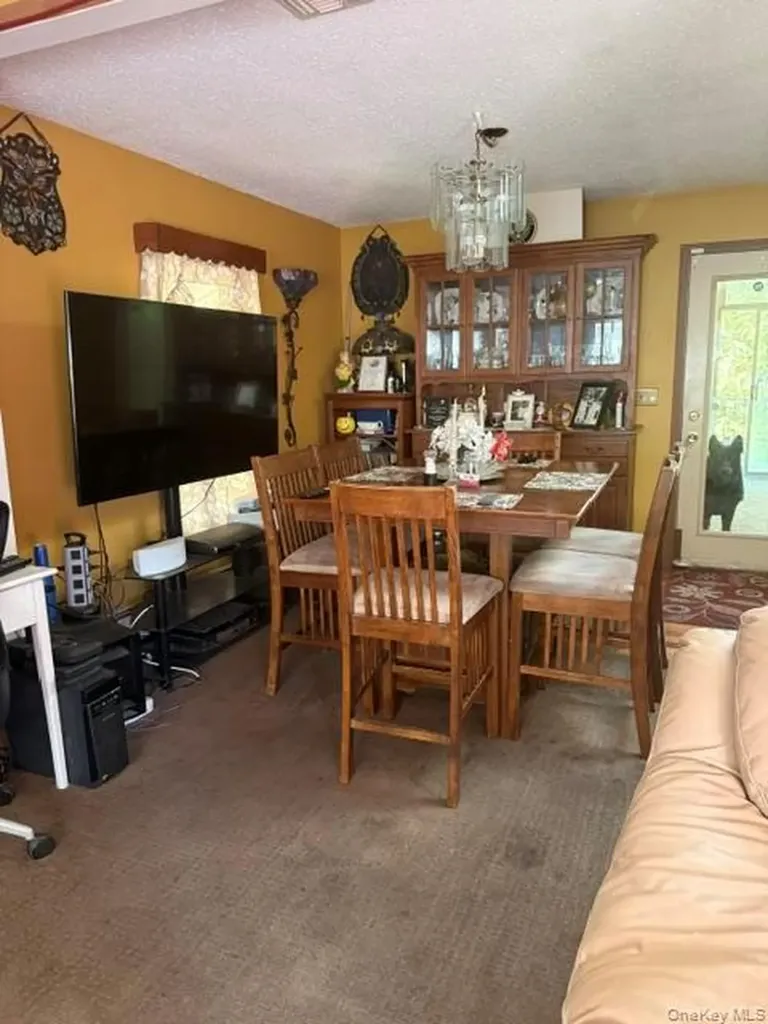 23 Landscape Drive Wheatley Heights NY 11798