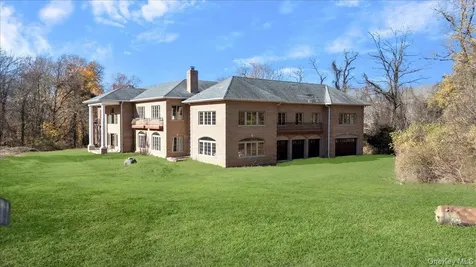 1 Penny Pond Court Old Brookville NY 11548