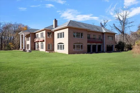 1 Penny Pond Court Old Brookville NY 11548