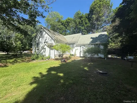 46 Greenwich Road Bedford NY 10506