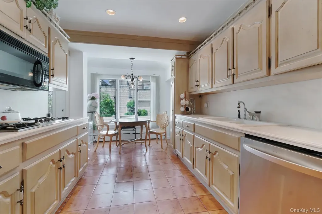 176 Beach 143rd Street Neponsit NY 11694