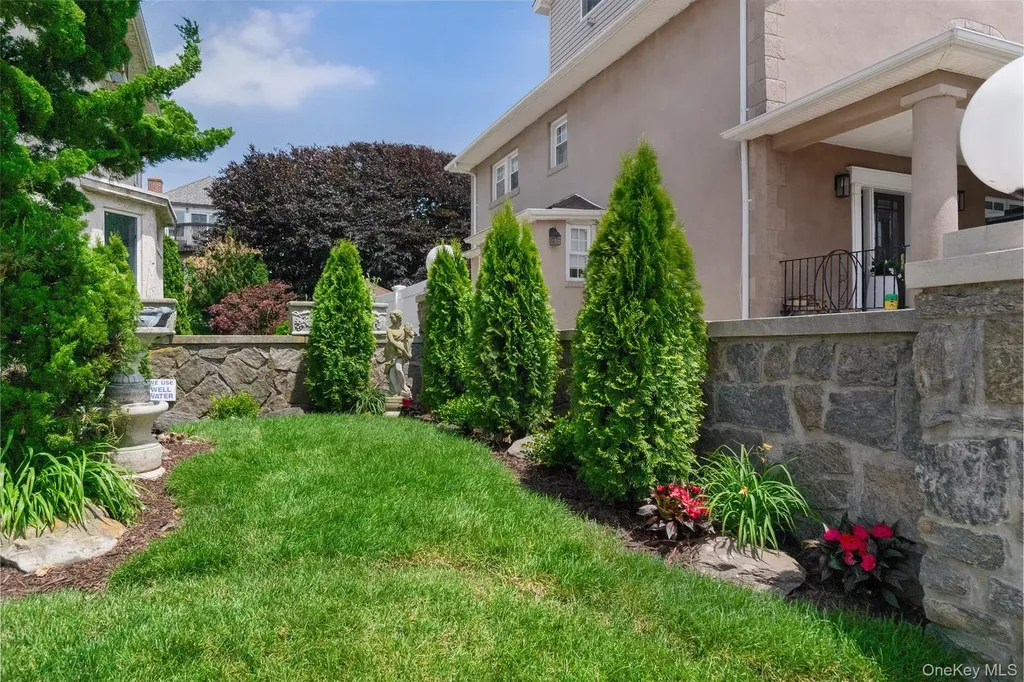 176 Beach 143rd Street Neponsit NY 11694