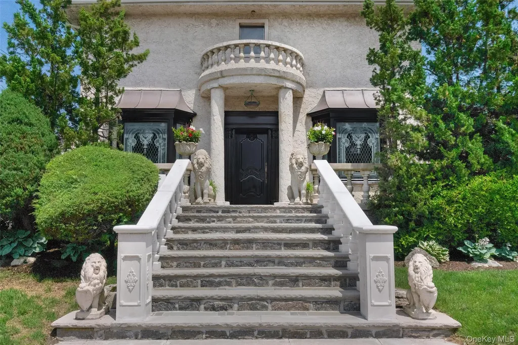 176 Beach 143rd Street Neponsit NY 11694
