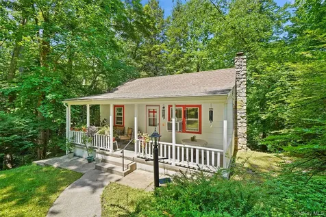 1017 Quaker Bridge Road E Croton-on-hudson NY 10567