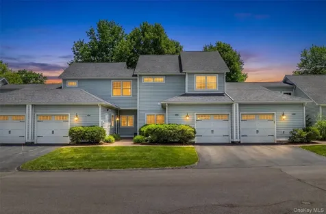 404 Gardenia Drive Rhinebeck NY 12572