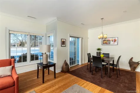 404 Gardenia Drive Rhinebeck NY 12572