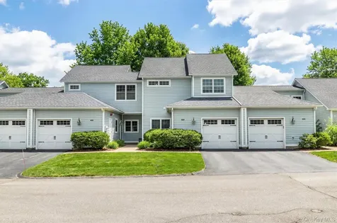 404 Gardenia Drive Rhinebeck NY 12572