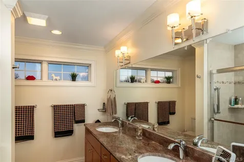 404 Gardenia Drive Rhinebeck NY 12572