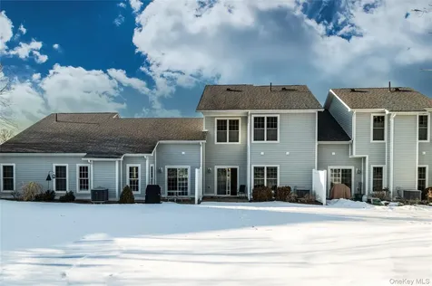 404 Gardenia Drive Rhinebeck NY 12572